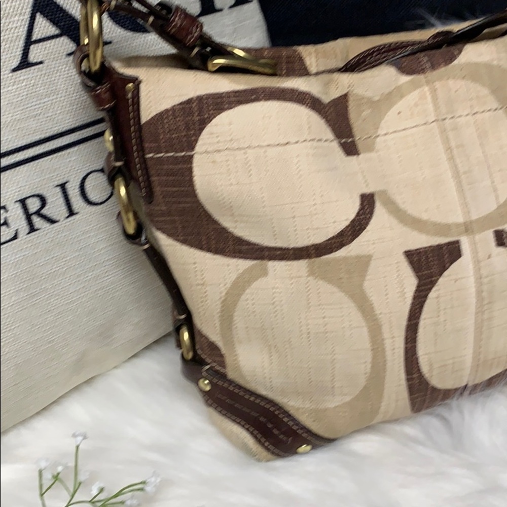 Coach Signature Tonal Carly Logo Shoulder Bag - Picture 3 of 10